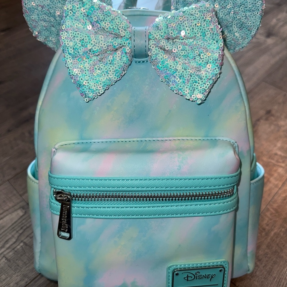 Loungefly Minnie Mouse sequins Bow mini backpack with matching wallet - Picture 4 of 7